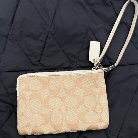 Cream & Gold Coach Wallet - Picture 2 of 4